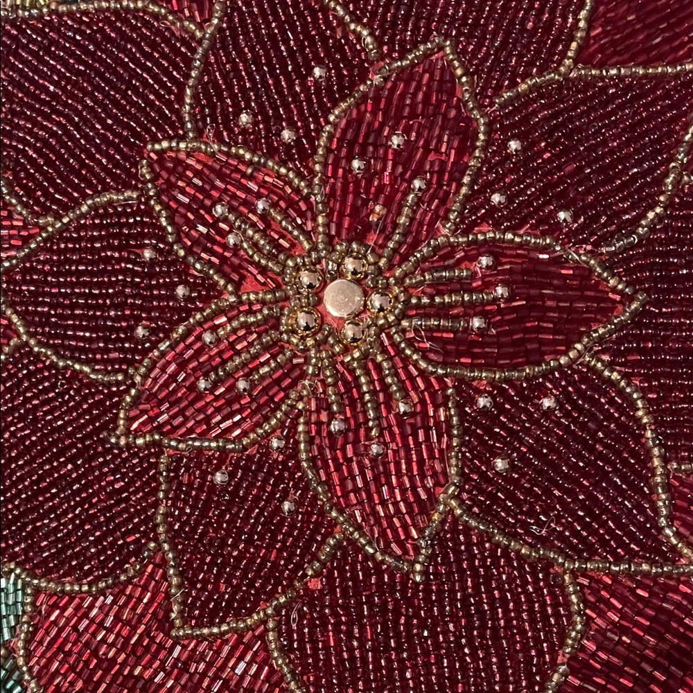 Beaded Floral Table Runner - Picture 2 of 4
